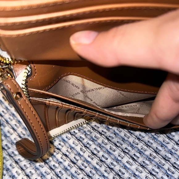 LARGE WALLET Michael Kors Wallet Wristlet logo clutch continental monogram bag - Picture 6 of 17